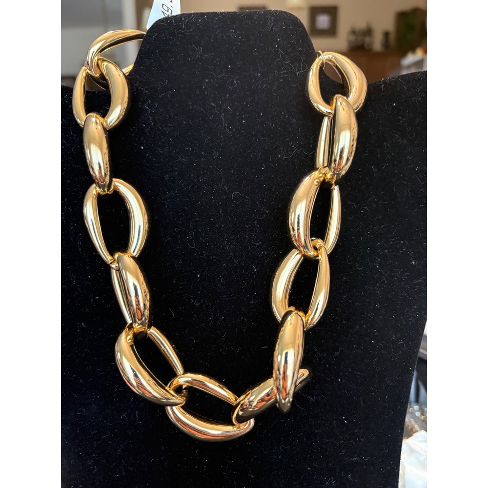 Macy's Gold Tone Chunky Oval Link Statement Necklace New With Tags